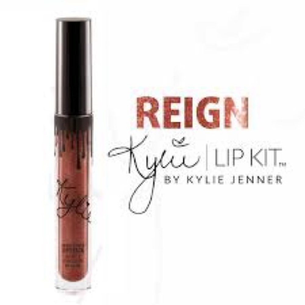REIGN - Picture 3 of 4